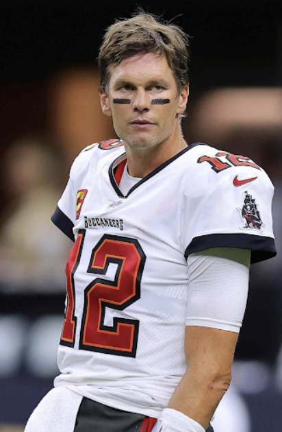 Tom Brady returns from retirement to play for the Tampa Bay Buccaneers